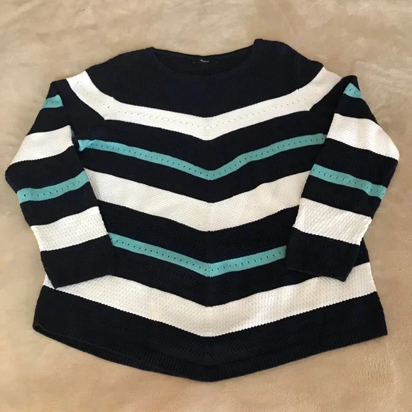 Bonita Chevron Soft Knit Sweater - Size L - Picture 3 of 10